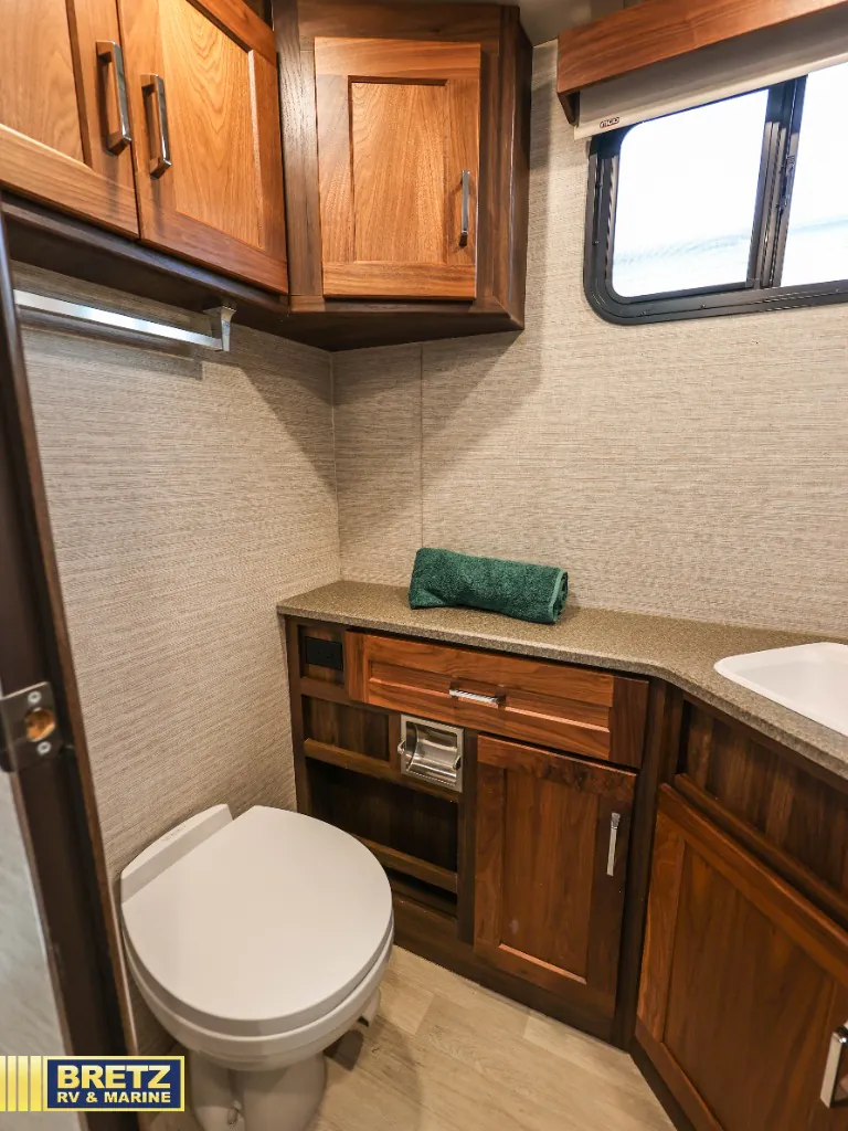 2021 Winnebago Sunstar 32M, Photos photo 35