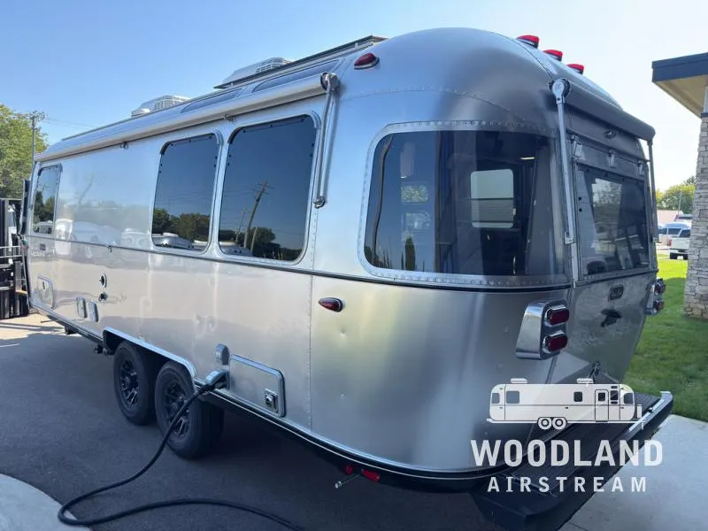 2026 Airstream Flying Cloud 25FB - Photo 4