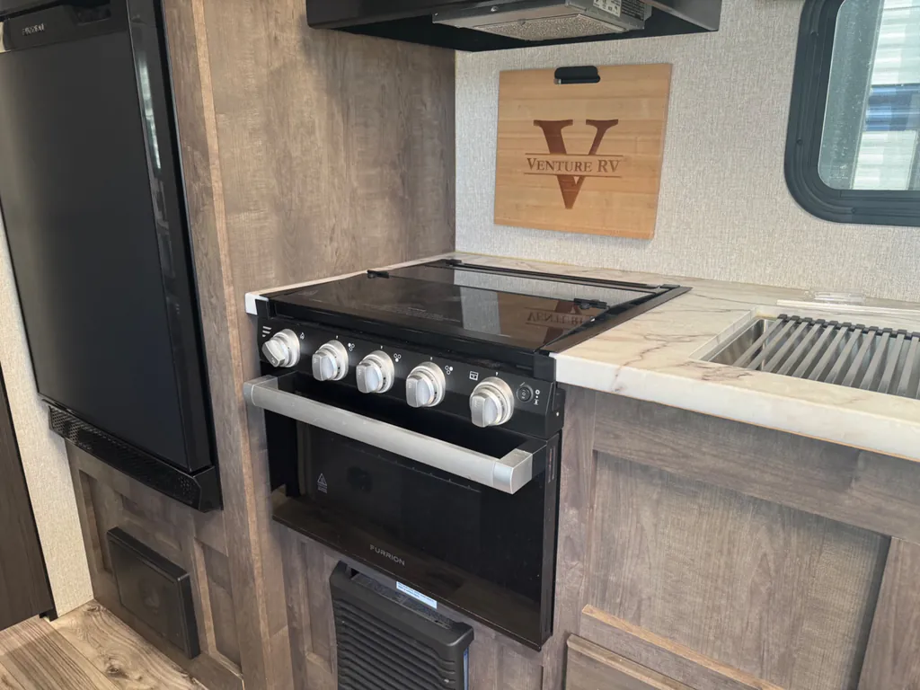 2022 Venture RV Sonic SN190VRB, Photos photo 8