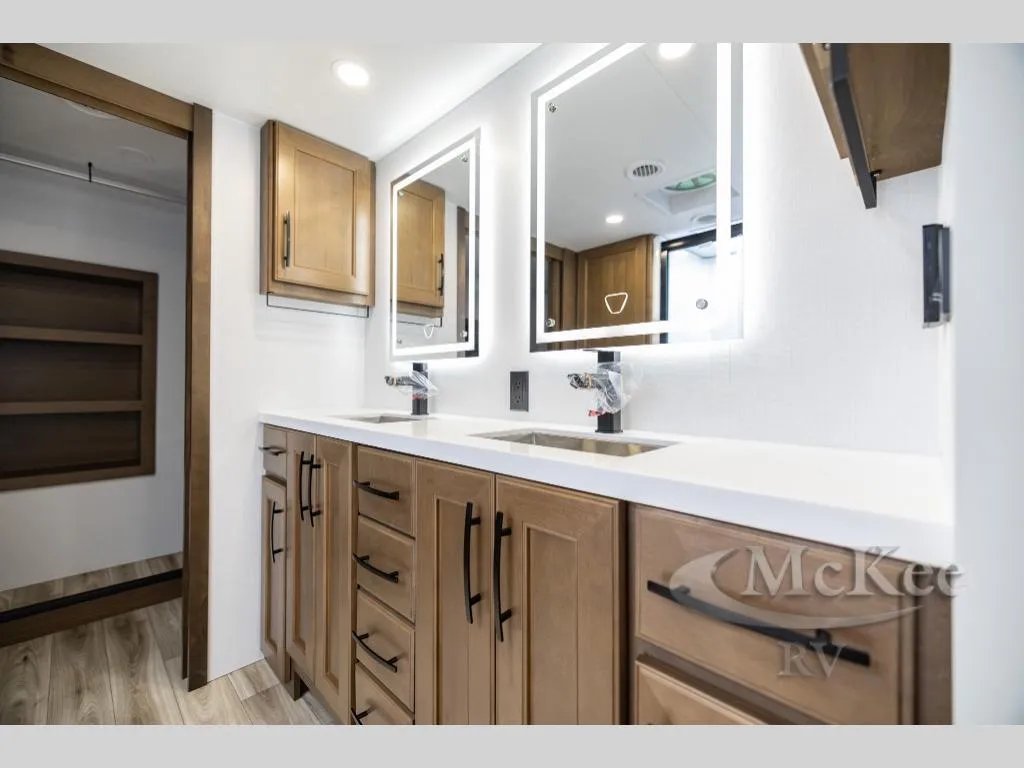 2026 Keystone RV Montana 3900RK - Photo 4