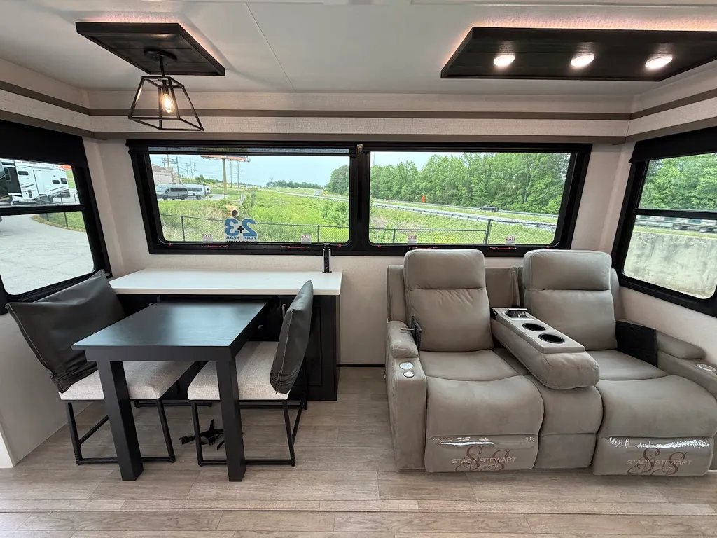 2026 Jayco Pinnacle 36FBTS, Photos photo 11