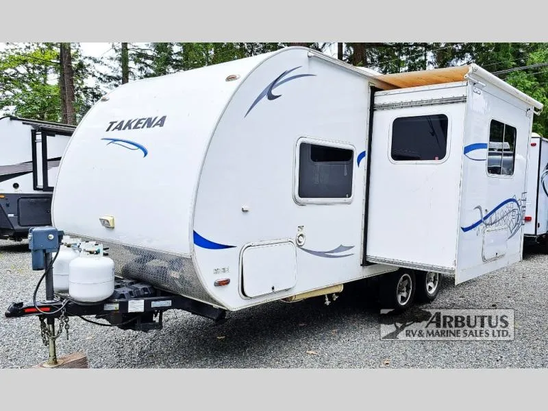 2013 Chalet Takena Travel Trailers Used    2265 - Photo 2
