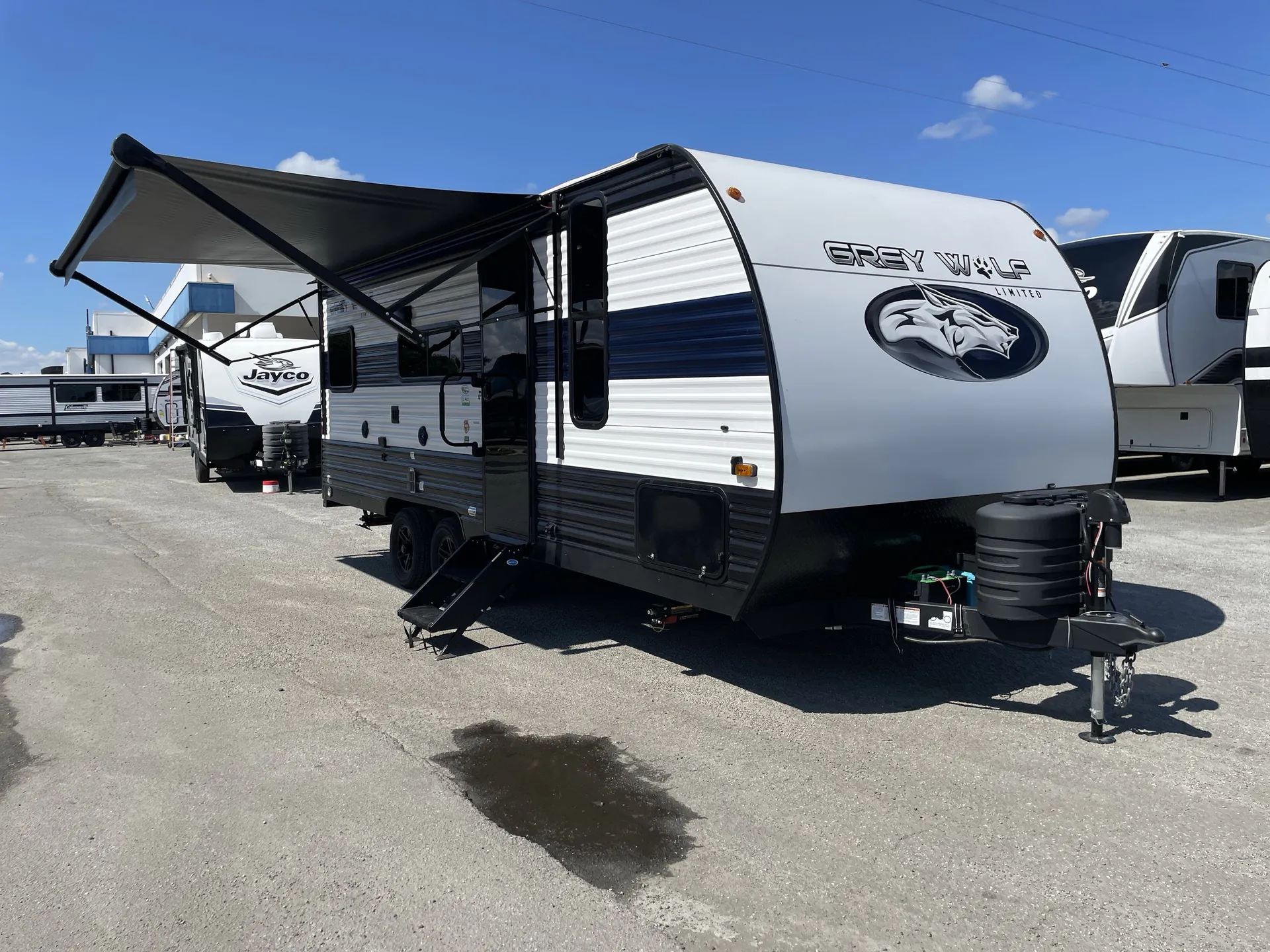 2024 Forest River Cherokee Grey Wolf 20RDSE - Photo 2