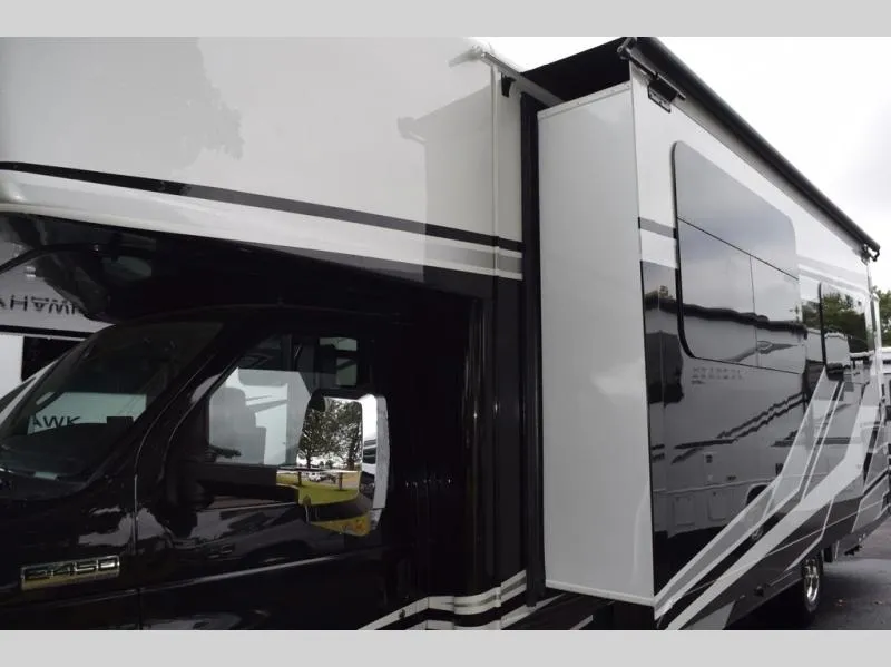 2026 Jayco Greyhawk 30Z - Photo 4