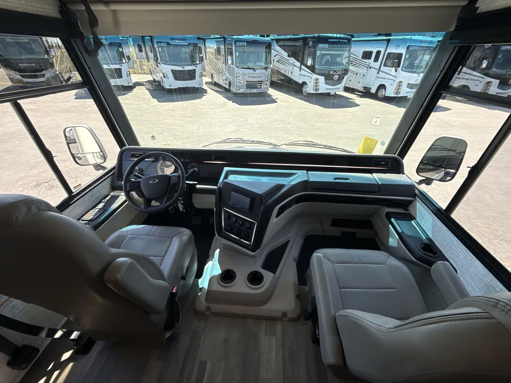 2025 Entegra Coach Vision 27A, Photos photo 9