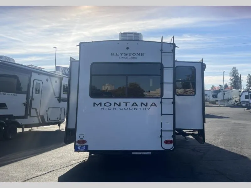2026 Keystone Montana High Country 295RL - Photo 4