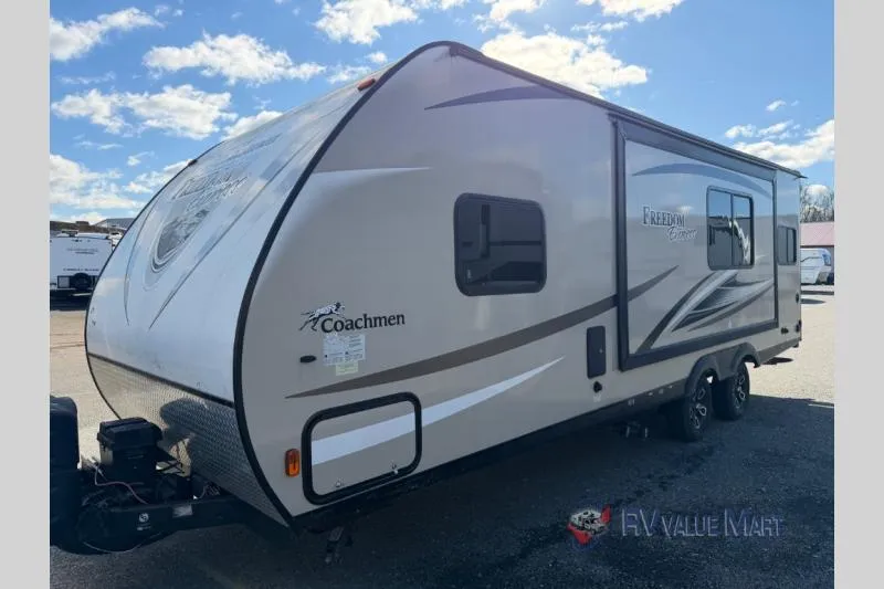 2017 Coachmen Freedom Express 246RKS - Photo 4