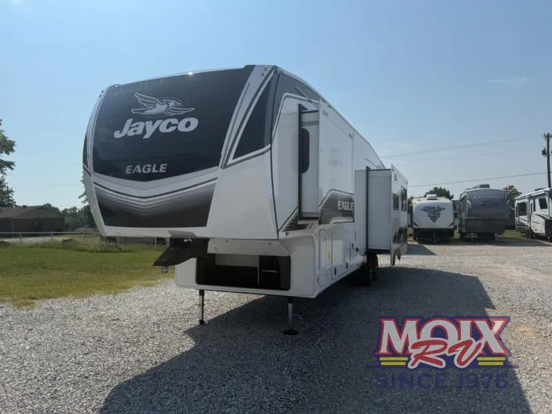 2026 Jayco Eagle 335LSTS - Photo 4