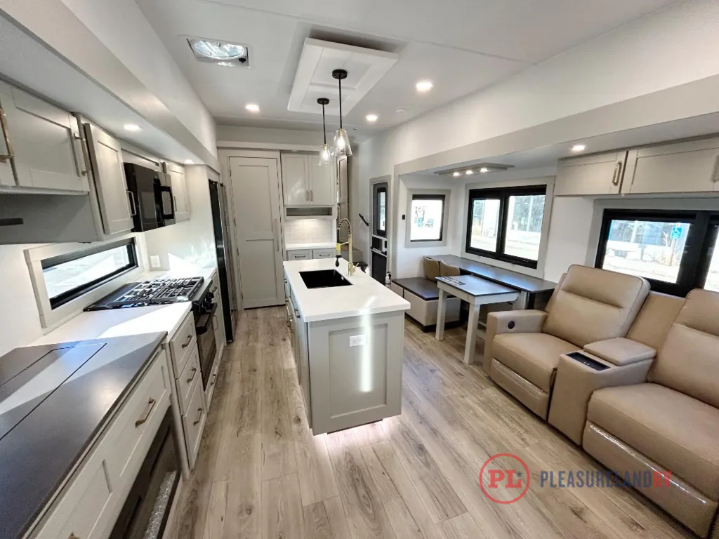 2026 Brinkley Model Z 3515, Photos photo 11