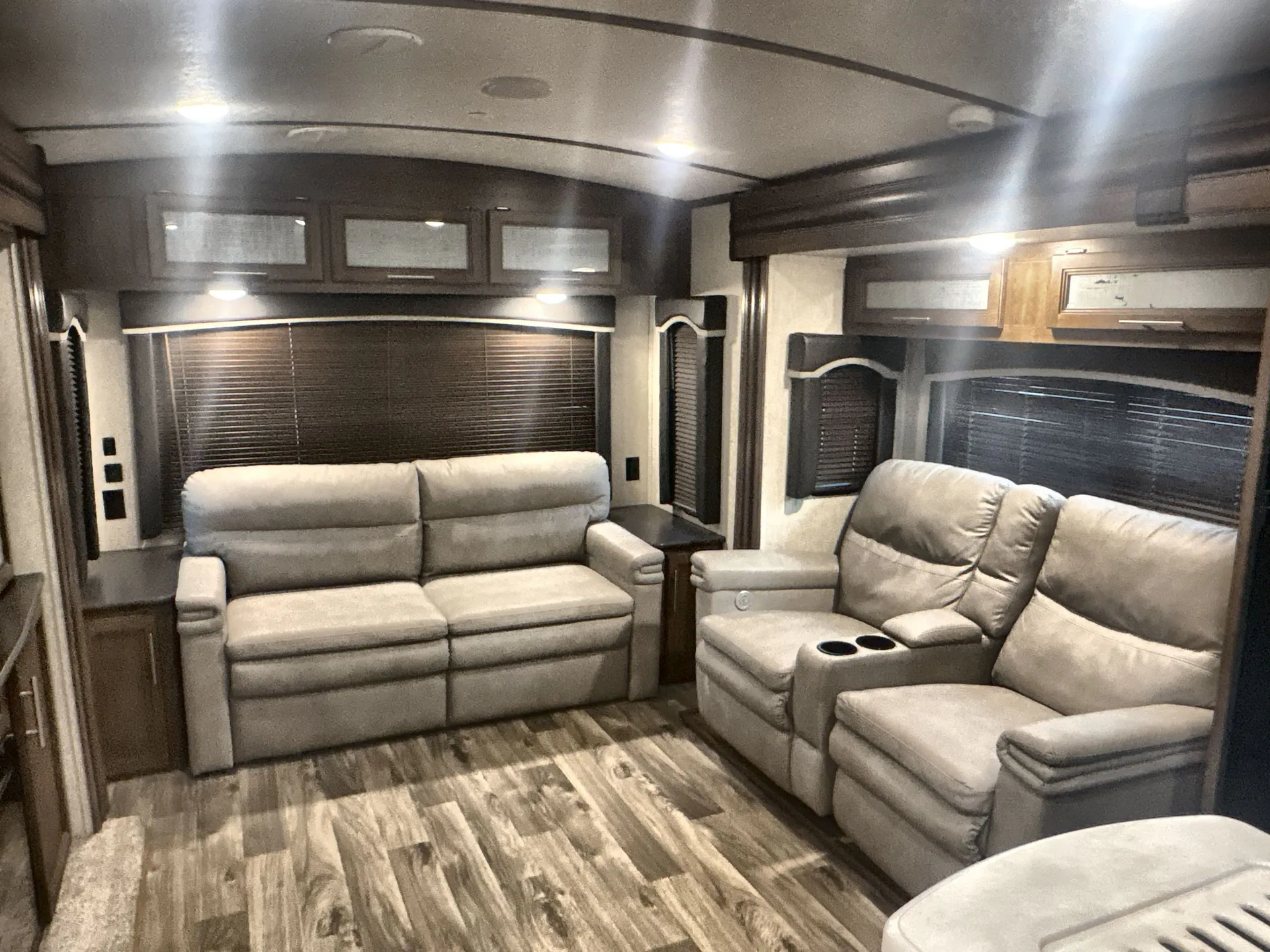 2020 Keystone Cougar 29RLKWE - Photo 3