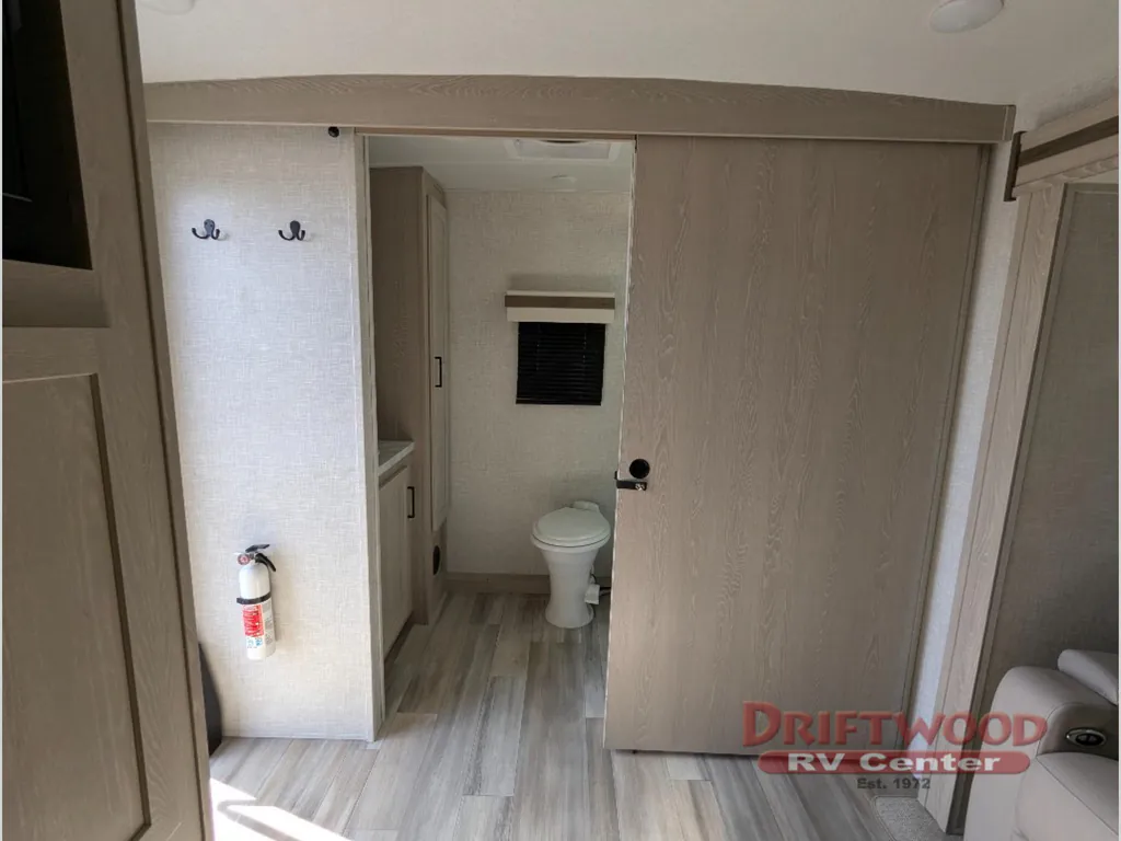 2023 Forest River Rockwood Mini Lite 2511S, Photos photo 21