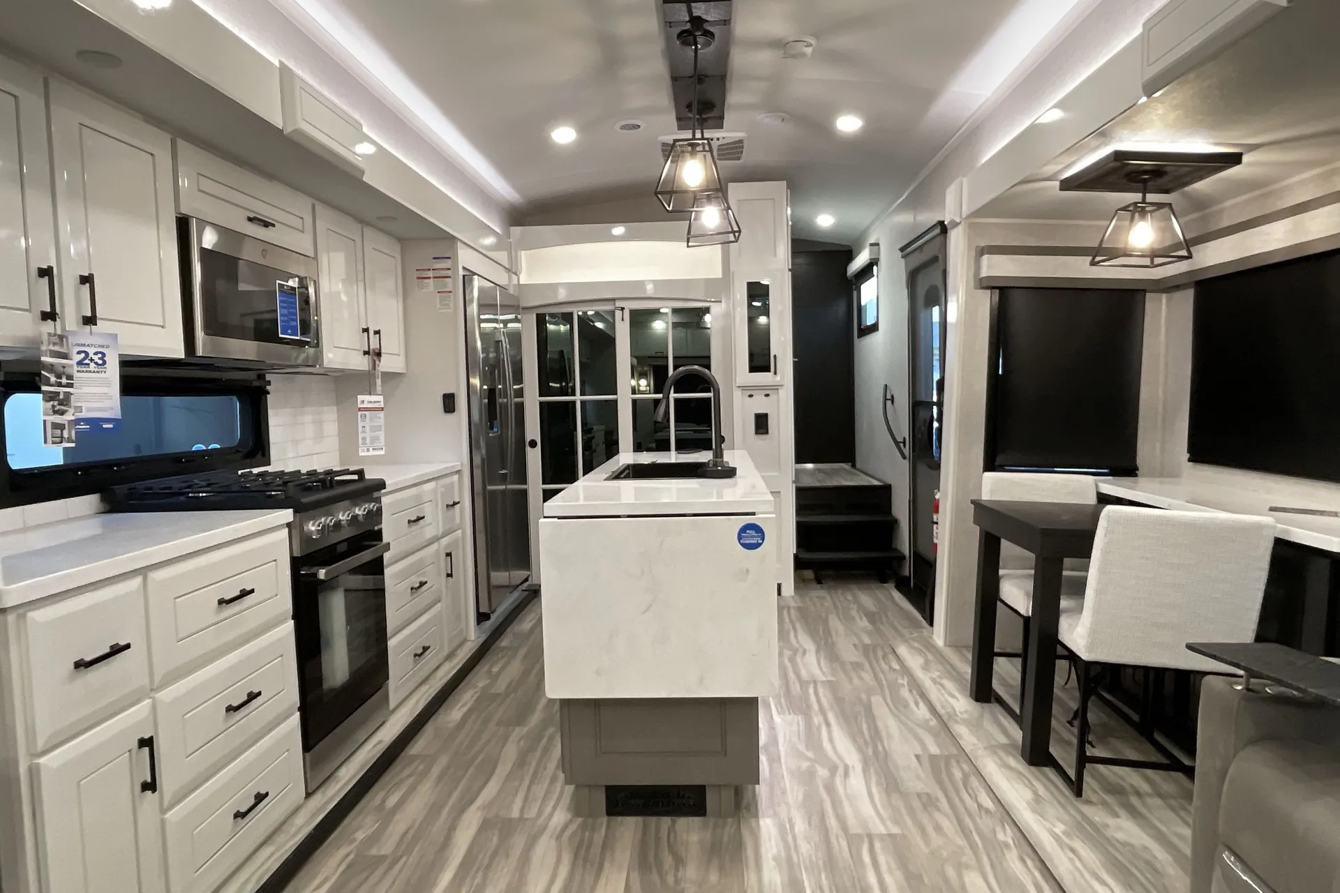 2025 Jayco Pinnacle 38KPTS — living area main
