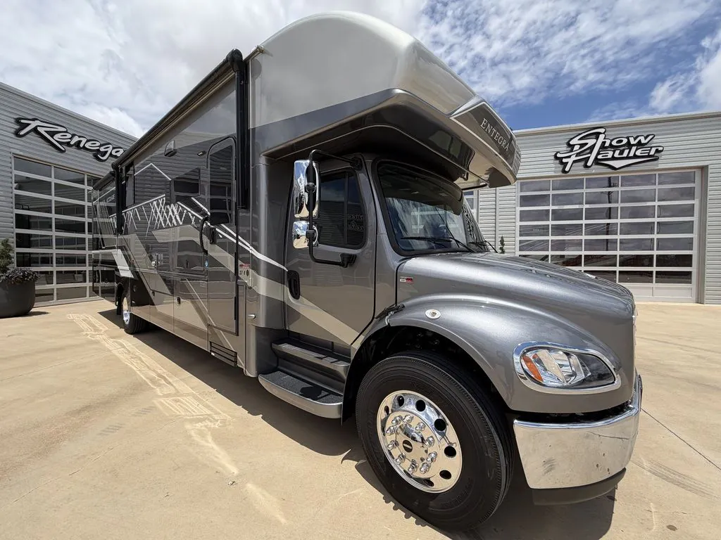 2023 Entegra Coach Accolade XT 32U - Photo 3
