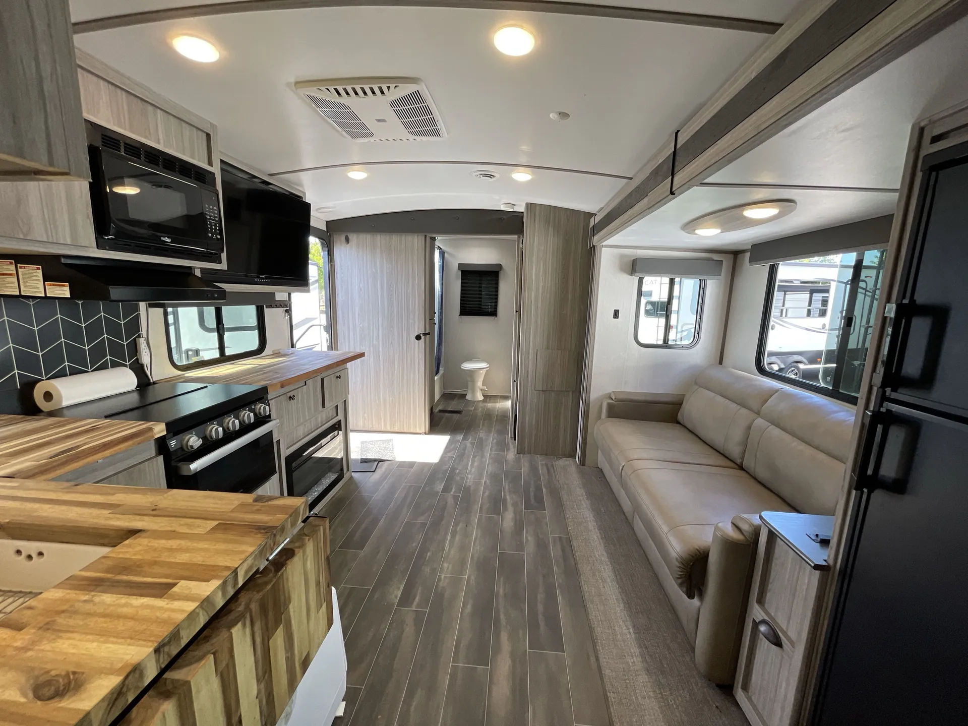 2023 Keystone Passport 2400RBWE — living area main