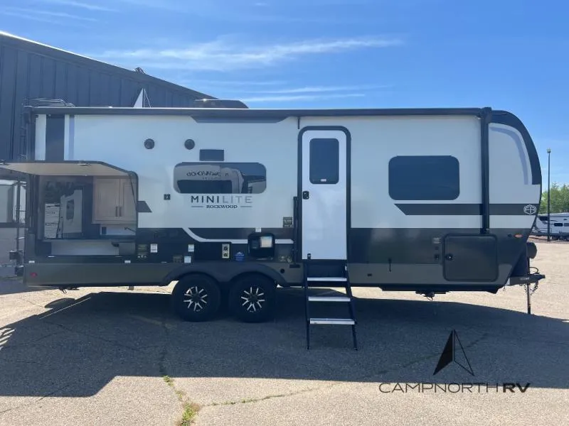 2026 Forest River Rockwood Mini Lite 2513S - Photo 3