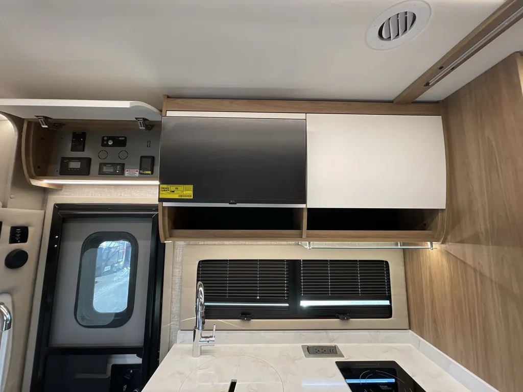 2026 Tiffin Wayfarer 25 XRW, Photos photo 15
