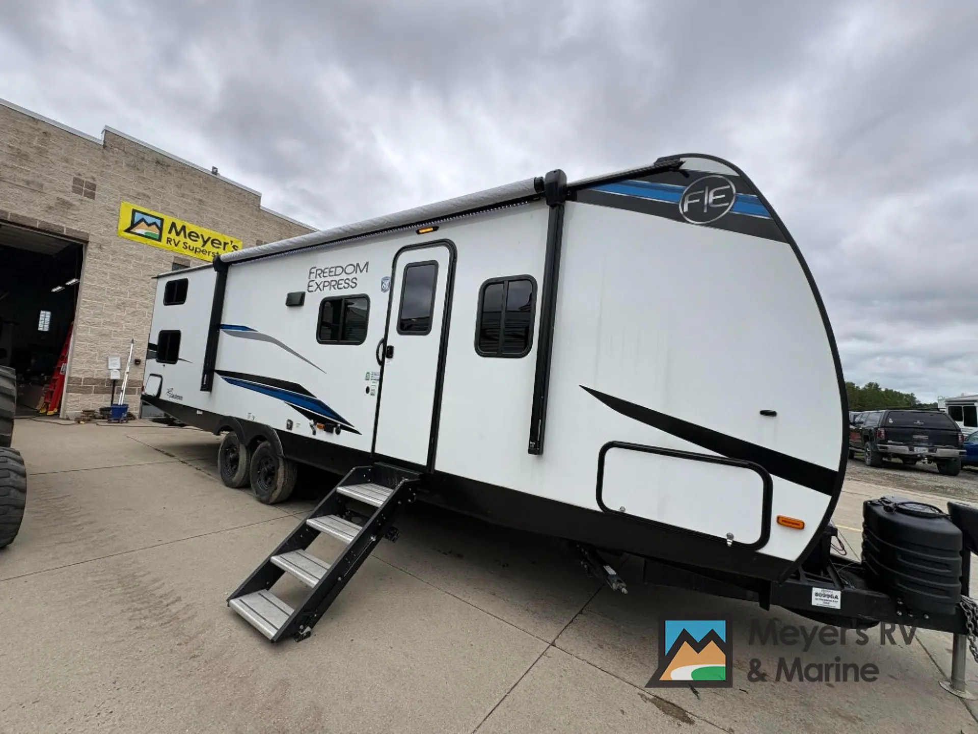 2025 Coachmen Freedom Express Select 29SE dealer photo 1 from Meyer's RV