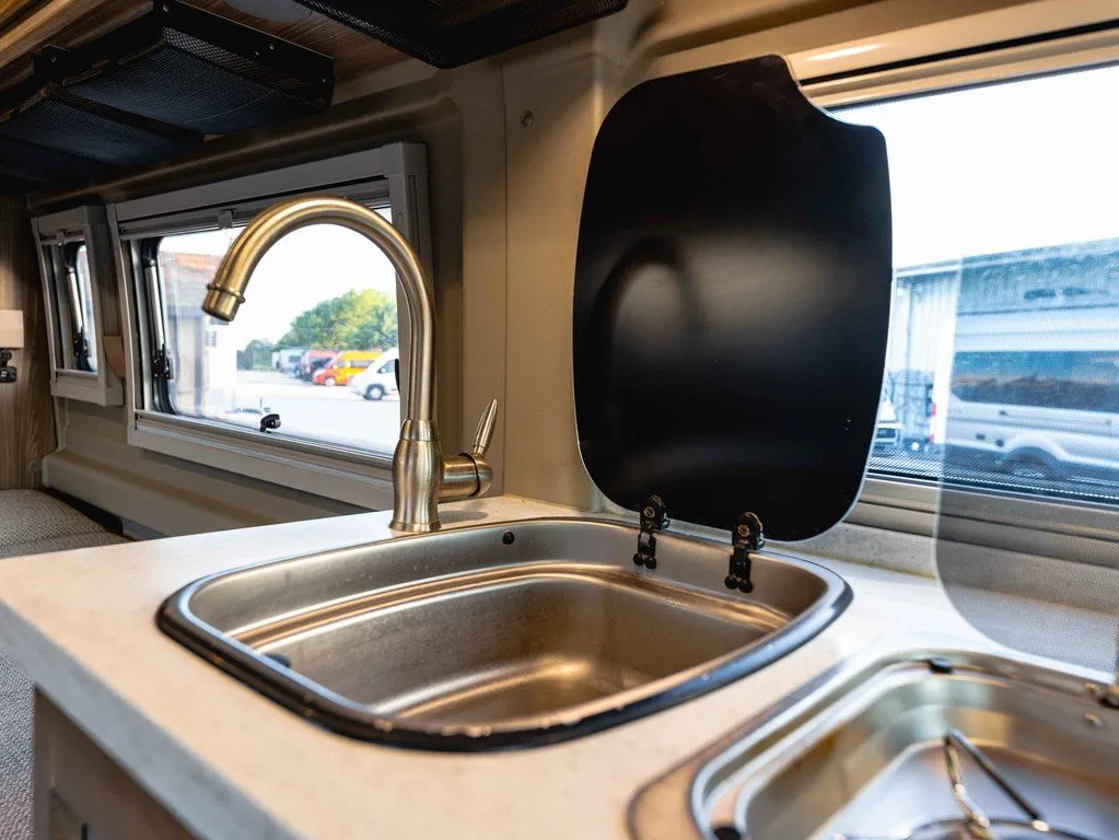 2019 Winnebago Travato 59KL, Photos photo 22