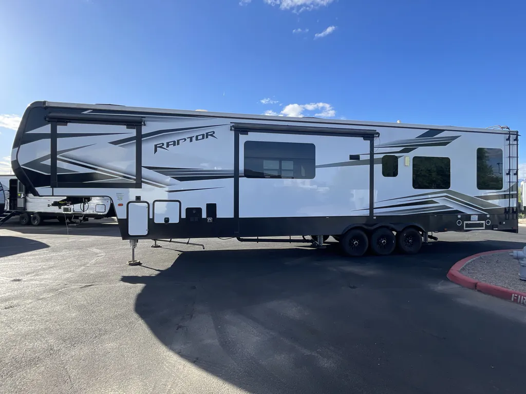 2021 Keystone Raptor 413, Photos photo 6