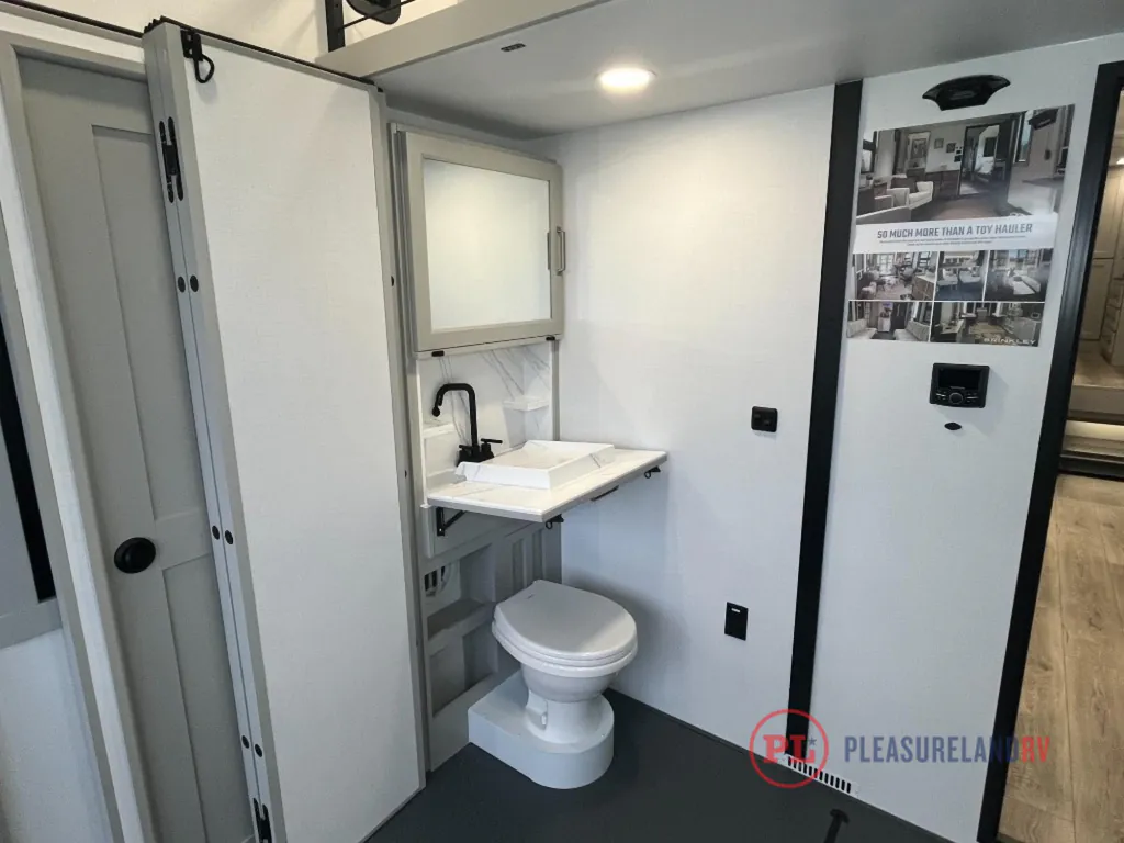 2026 Brinkley Model G 3520, Photos photo 12