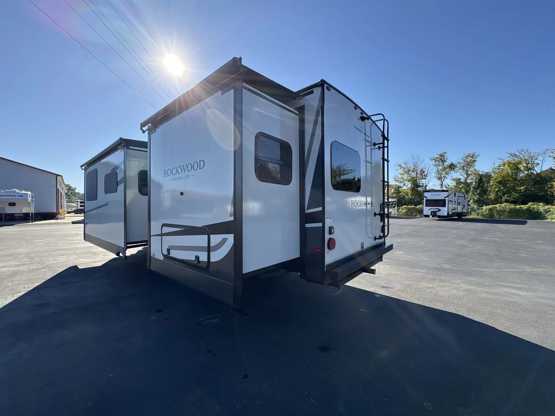2027 Forest River Rockwood Ultra Lite 2608BS - Photo 3
