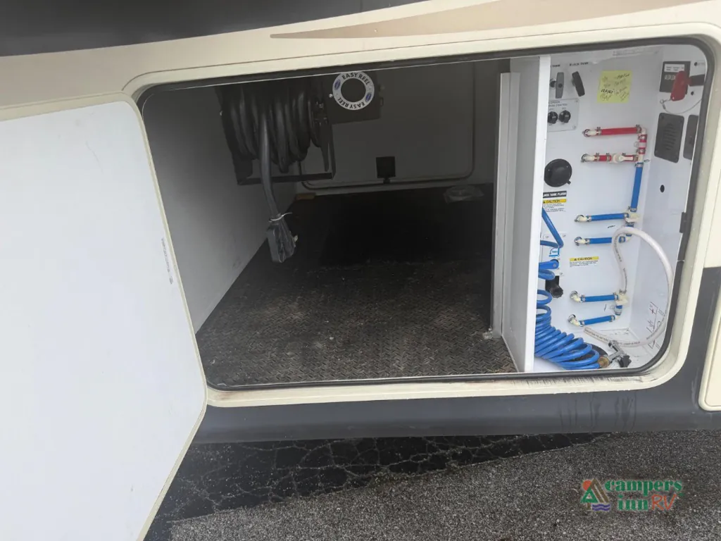2020 Forest River Cedar Creek Champagne Edition 38EL, Photos photo 8