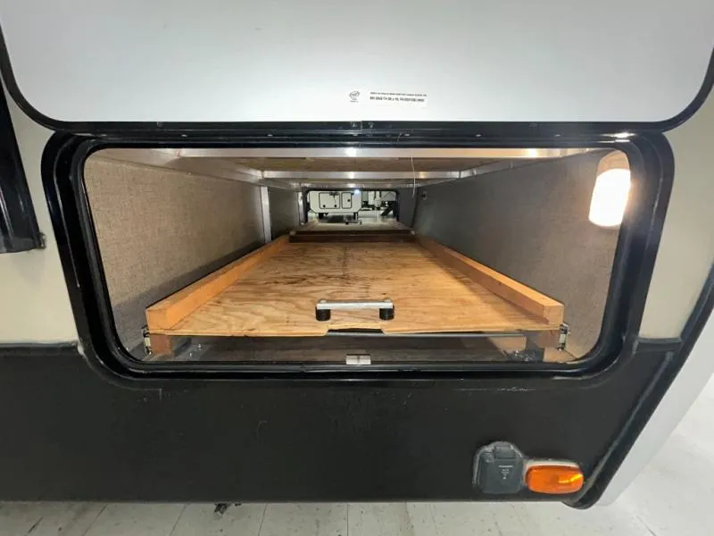 2017 Keystone RV Cougar Half-Ton Series 21RBSWE - Photo 4