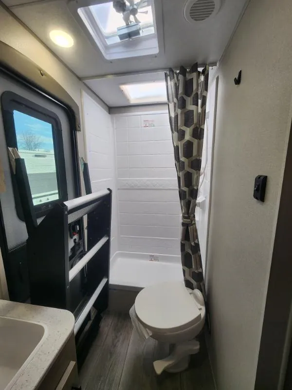 2026 Coachmen Catalina Legacy Edition 273DBHCK, Photos photo 31