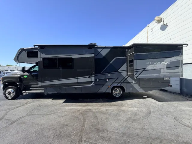 2026 Coachmen Entourage 330DS - Photo 4