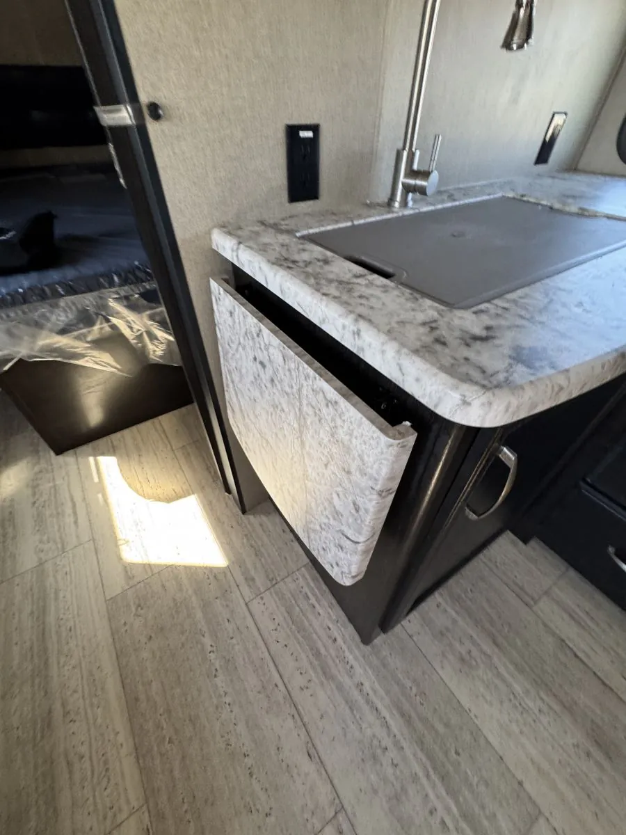 2019 Grand Design Imagine 2800BH, Photos photo 24