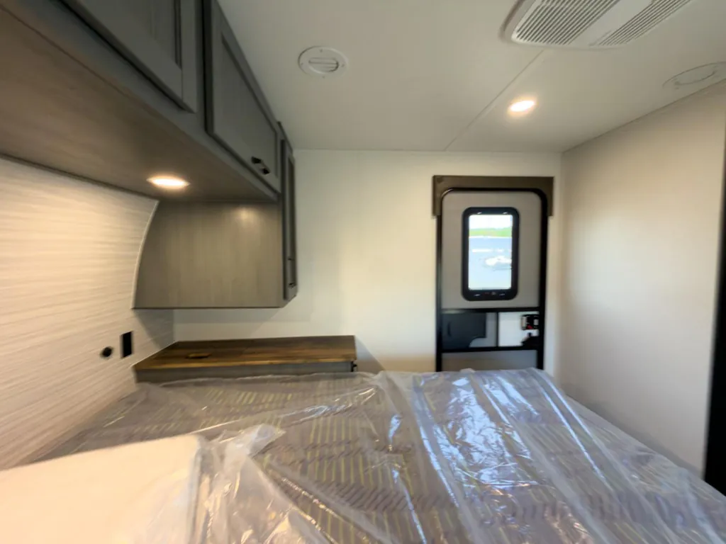 2027 Forest River Solaire 3150TBSS, Photos photo 45