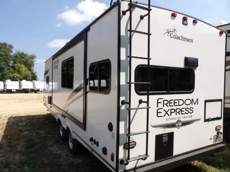 2022 Coachmen Freedom Express Ultra Lite 246RKS - Photo 4