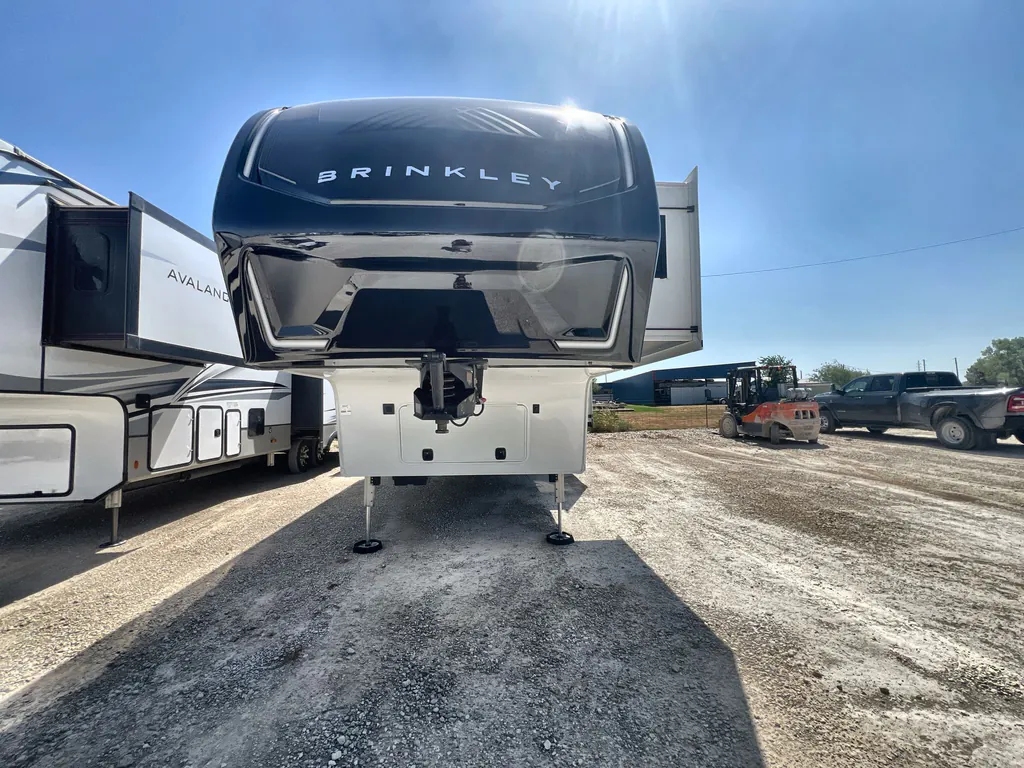 2025 Brinkley Model Z 3610, Photos photo 3