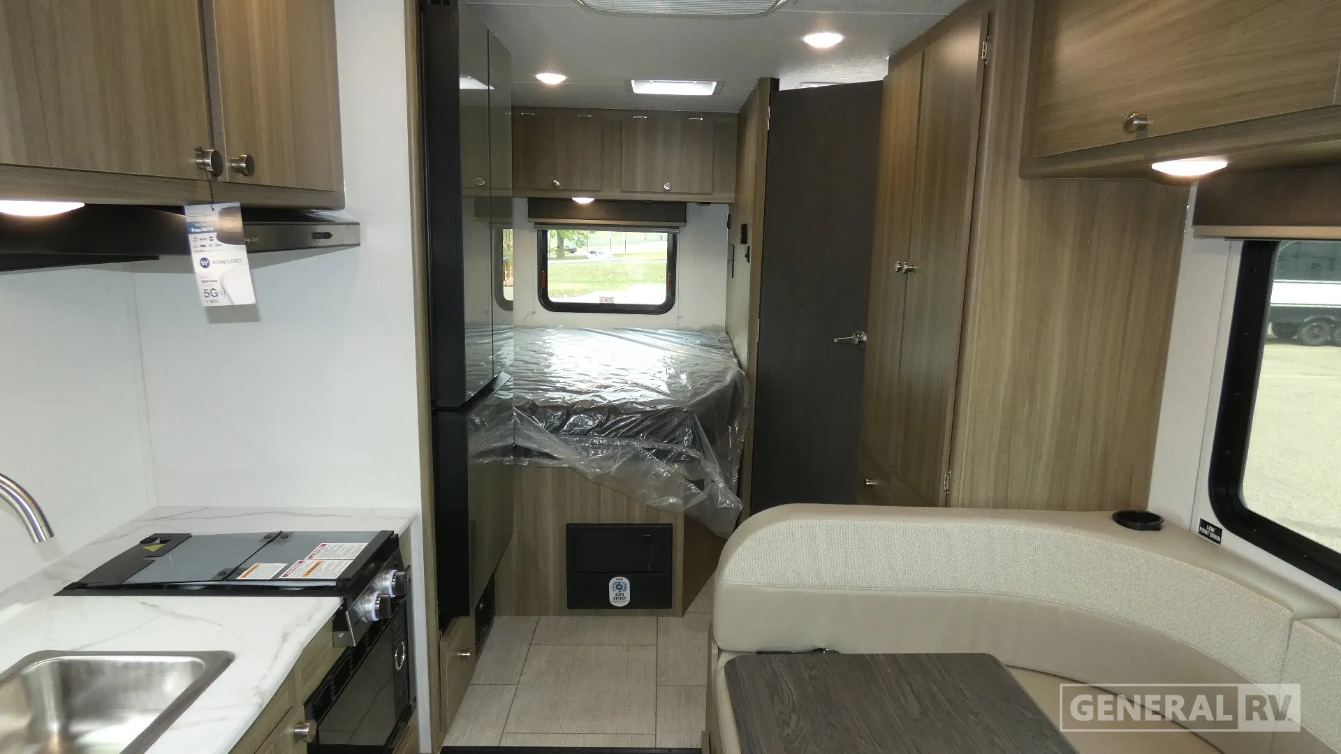 2027 Coachmen Freelander 21QSS - Photo 3
