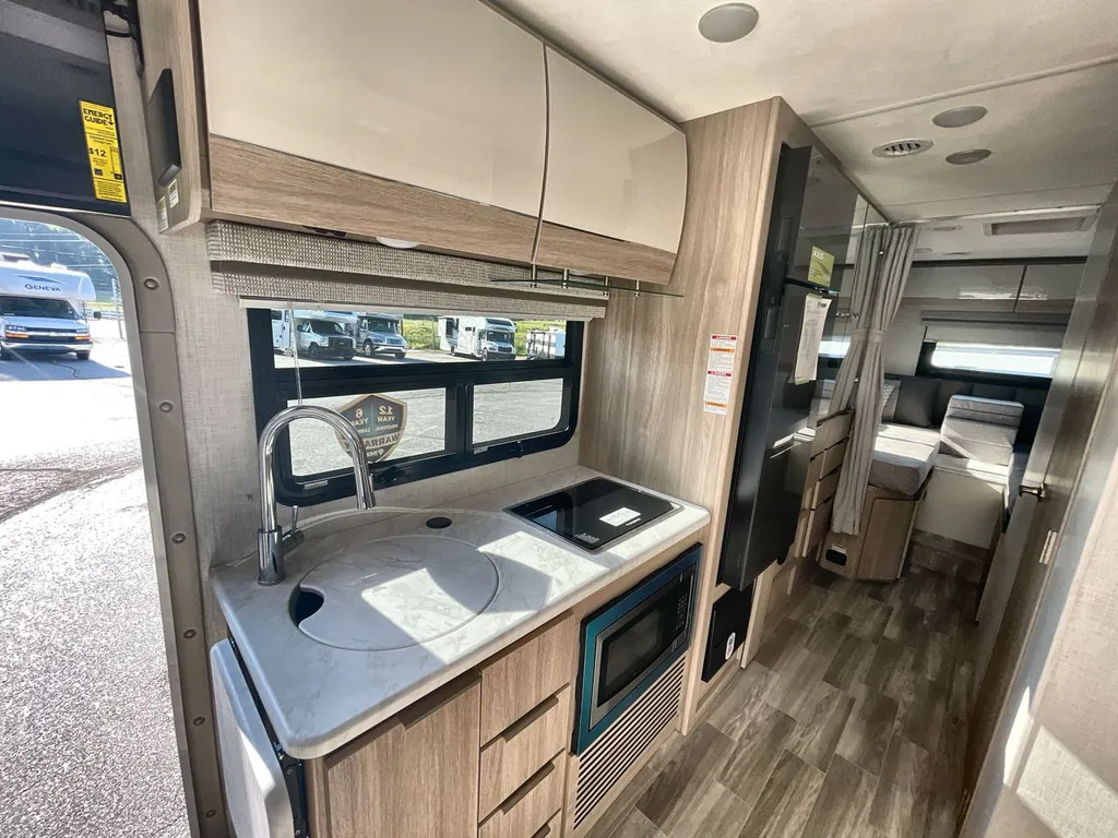 2026 Thor Motor Coach Axis 26.2, Photos photo 14