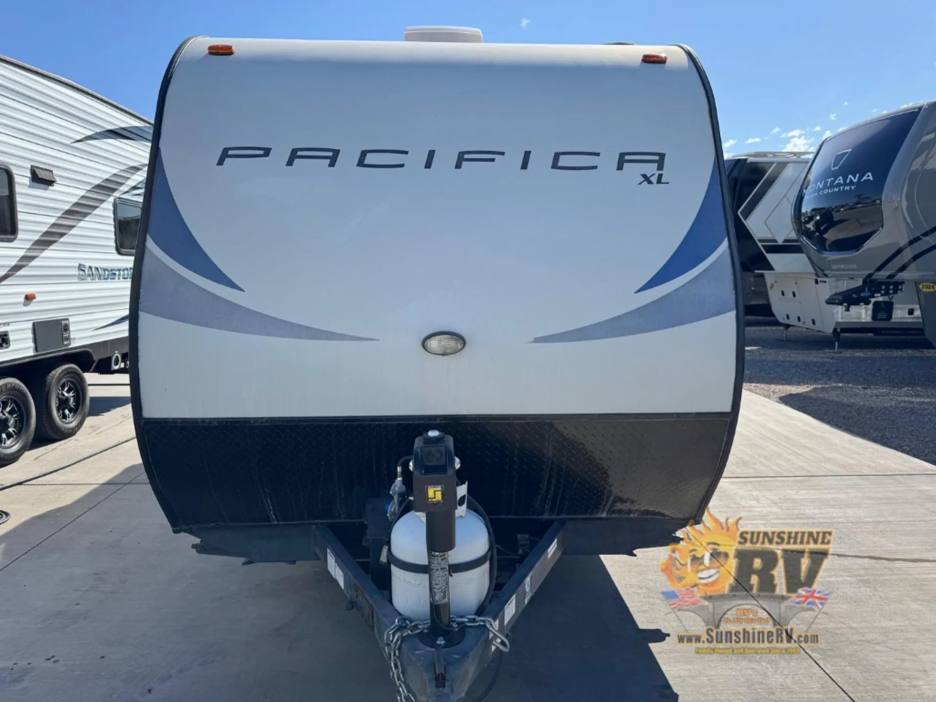 2018 Pacific Coachworks Pacifica XL 17RD - Photo 4