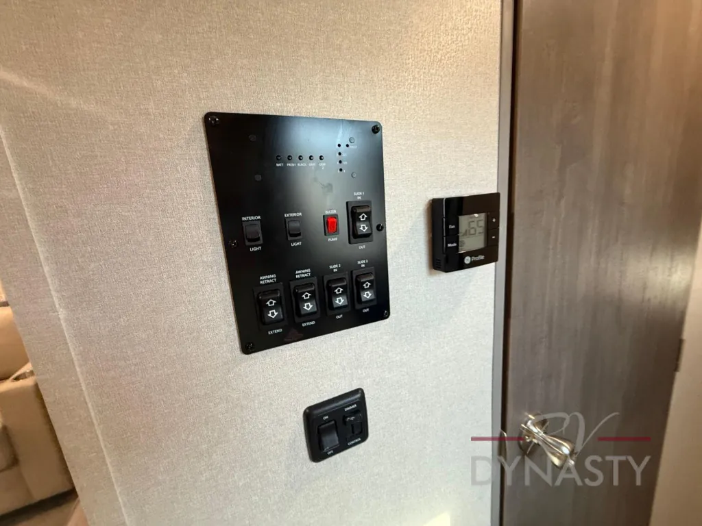 2026 Coachmen Catalina Legacy Edition 323MAZE, Photos photo 47