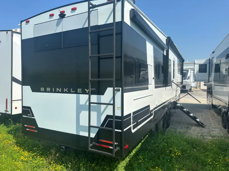 2026 Brinkley Model Z 2810, Photos photo 5