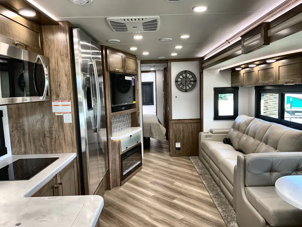 2026 Entegra Coach Accolade 37K, Photos photo 9