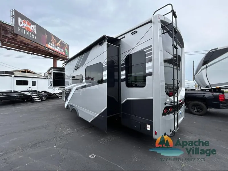 2026 Jayco Pinnacle 32RLTS - Photo 4