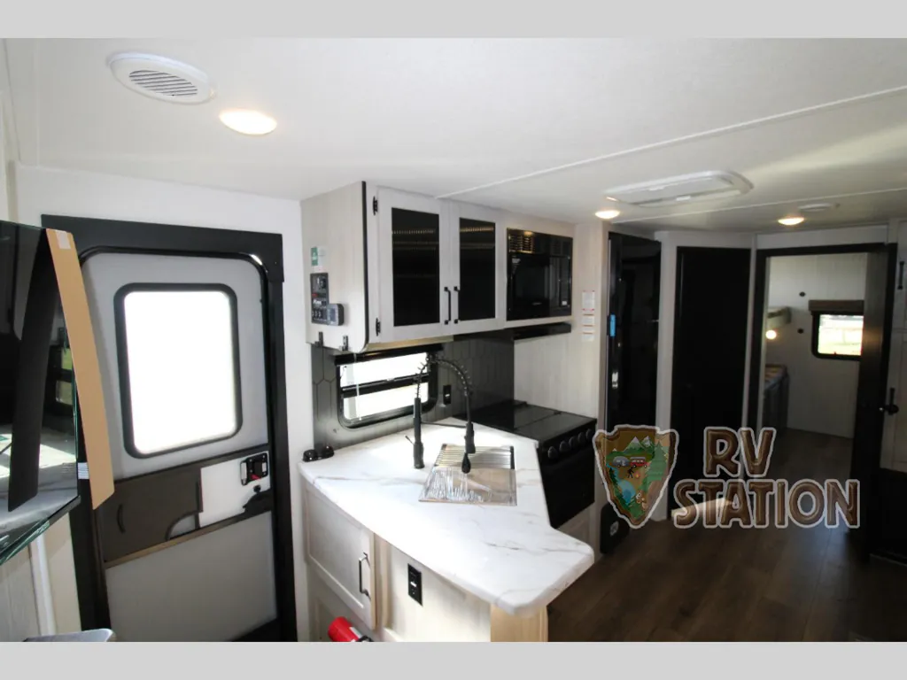 2027 Forest River Puma 32BHQS, Photos photo 21