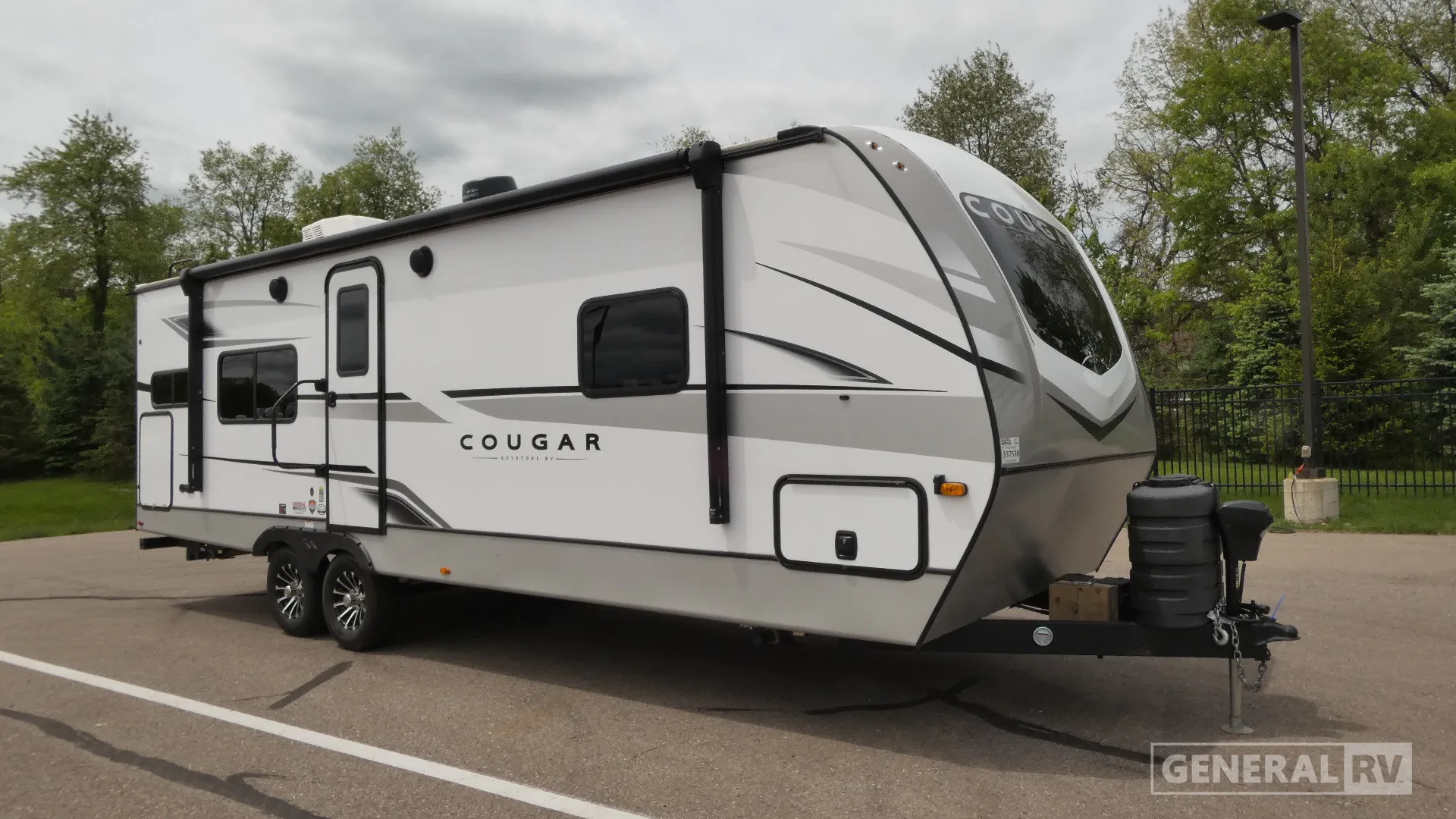 2024 Keystone Cougar Half Ton 25MLE - Photo 2
