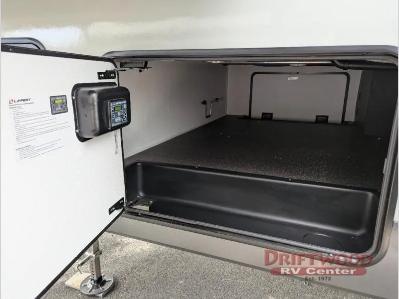 2026 Forest River Rockwood Signature R361RLS - Photo 4