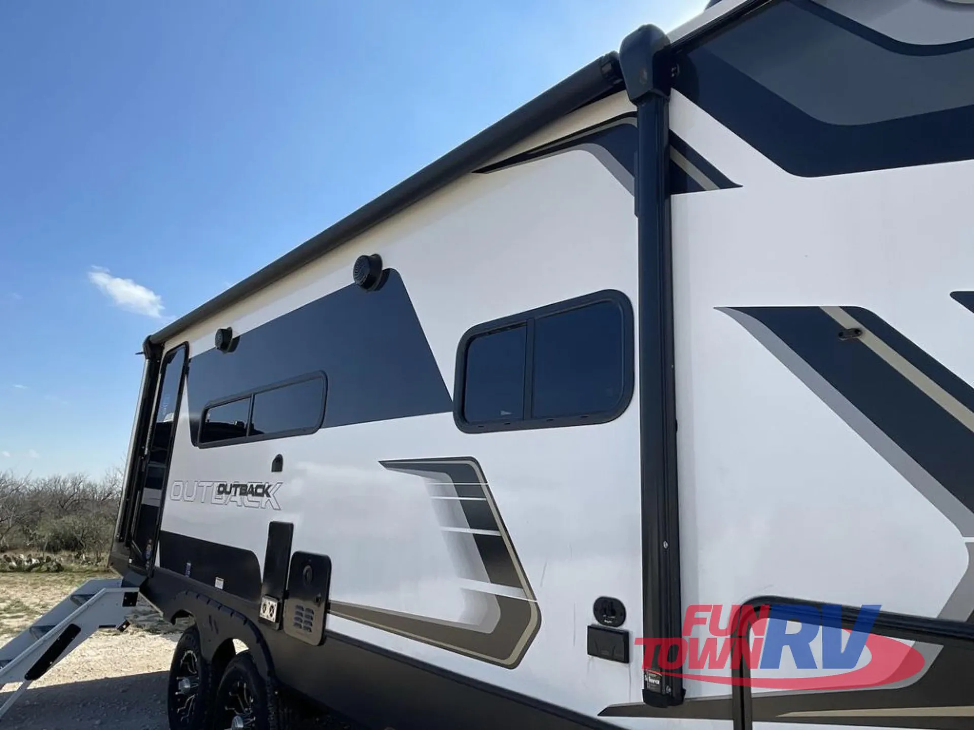 2025 Keystone Outback 212RB - Photo 4