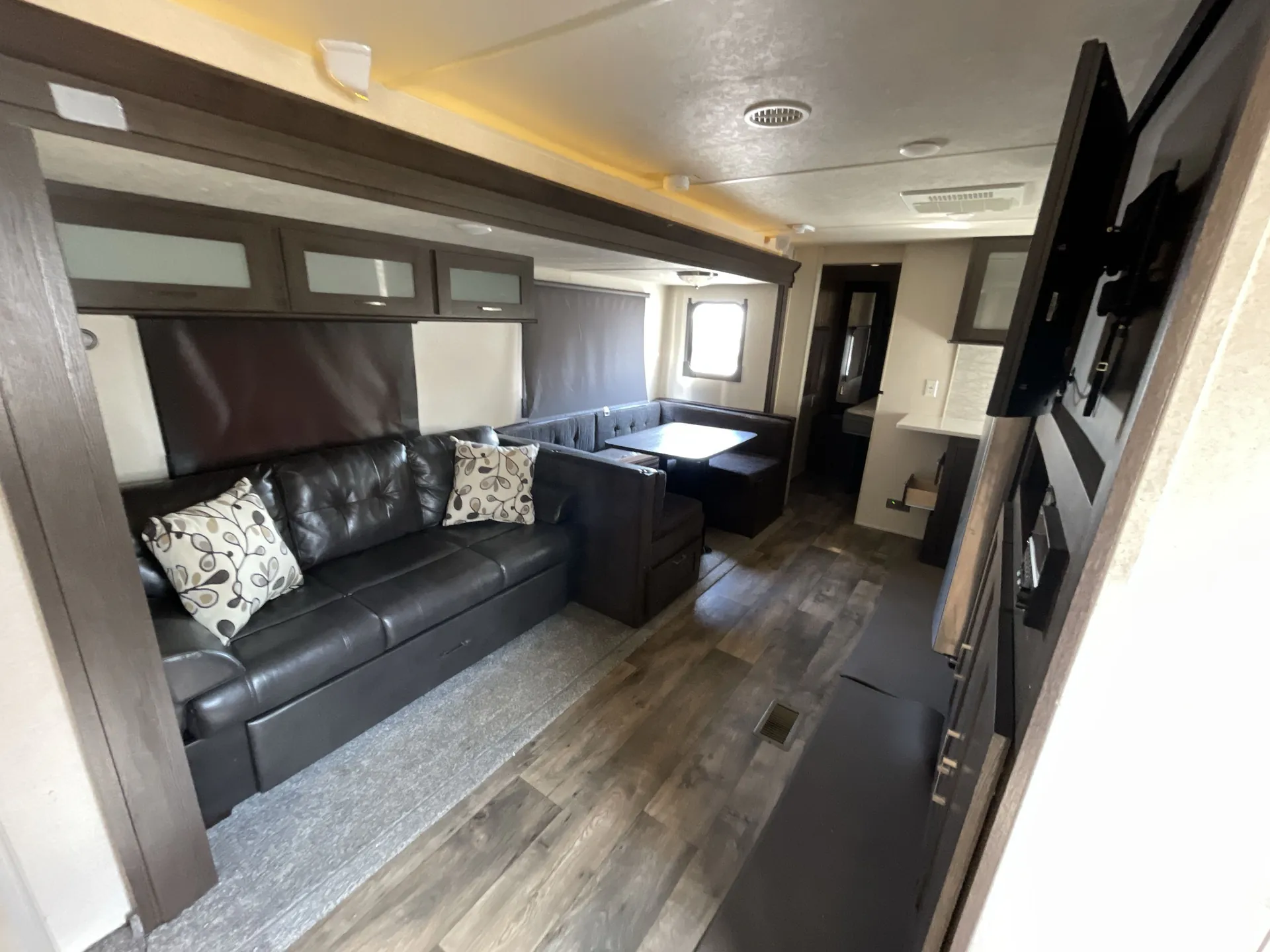 2019 Forest River Salem 27DBK — living area main