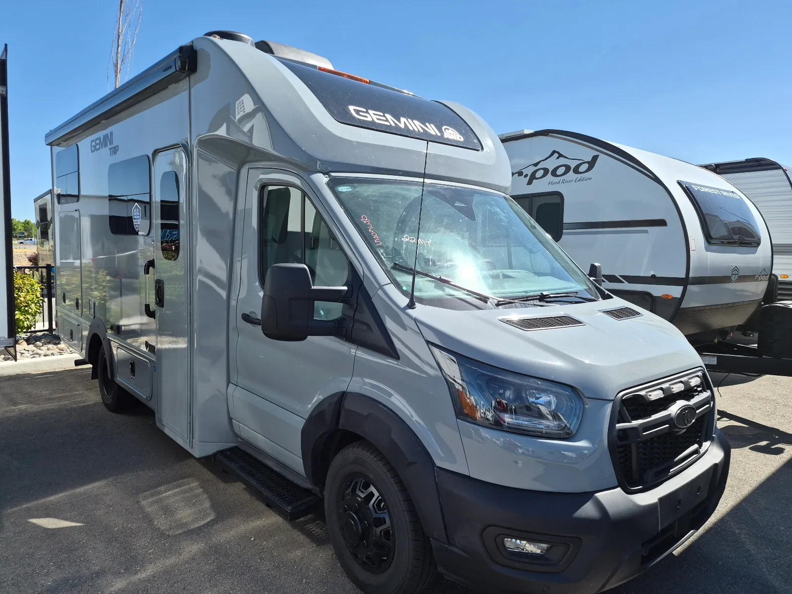 2027 Thor Motor Coach Gemini AWD 22MT - Photo 2