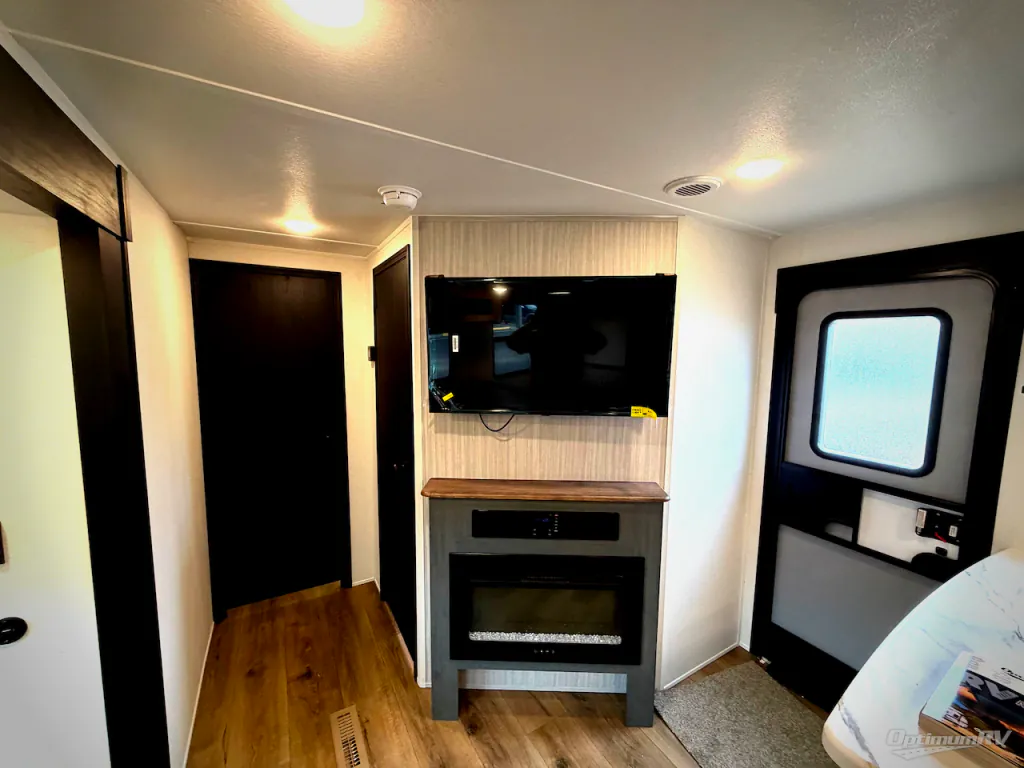 2027 Forest River Puma 32BHQS, Photos photo 9