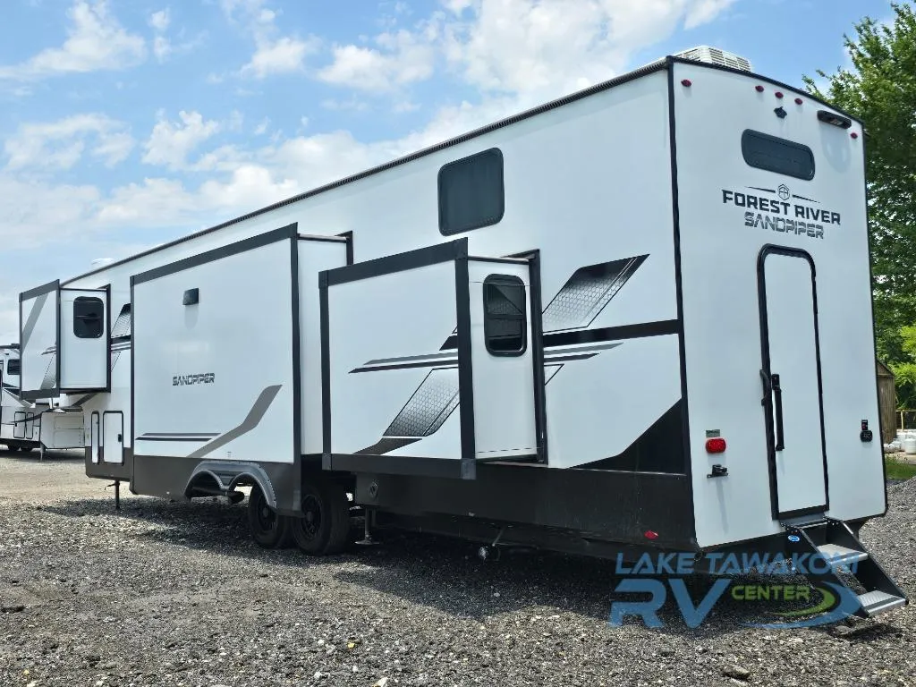 2025 Forest River Sandpiper 4002FB - Photo 4