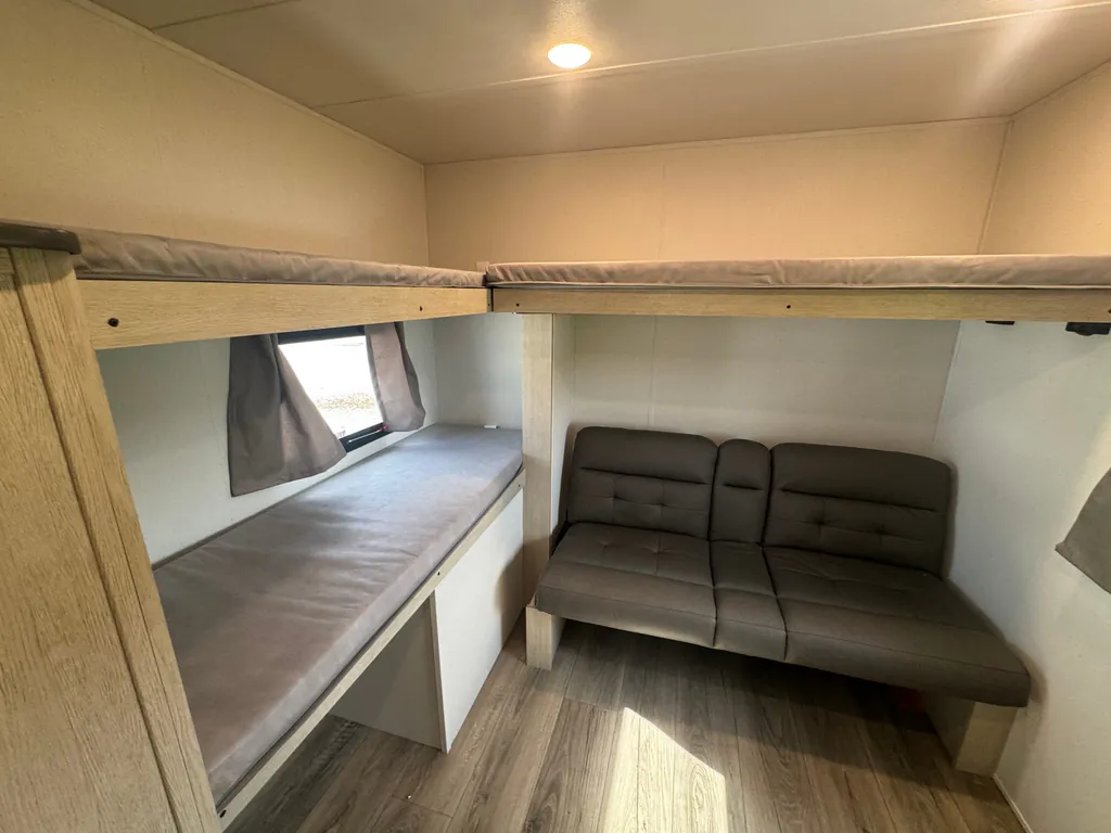 2026 Shasta RVs i-5 Edition 530BQB, Photos photo 10