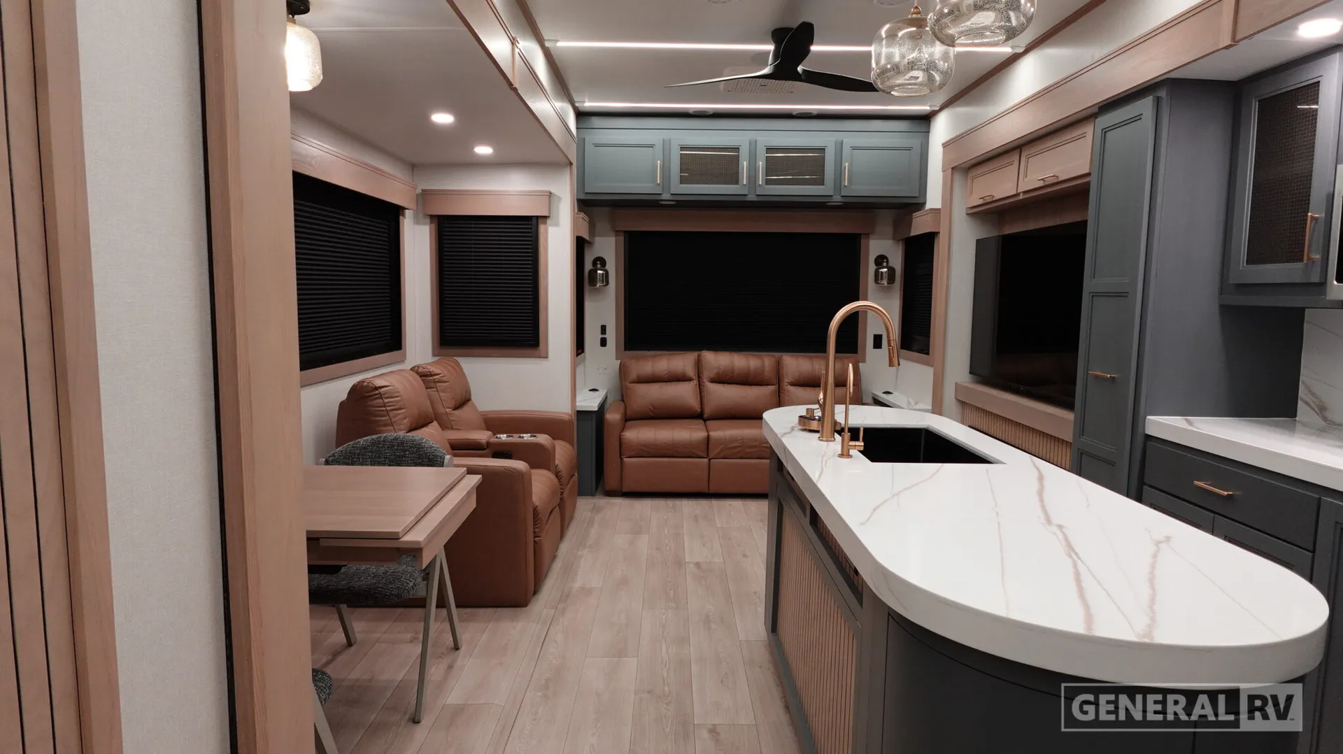 2026 Crossroads RV Redwood 412GK - Photo 3